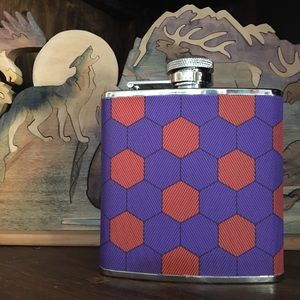 NEW💜❤️Flask from Neiman Marcus Original Box Too‼️